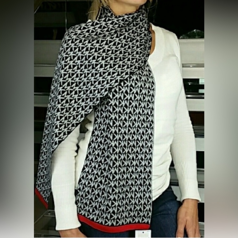 NEW Michael Kors Reversible Knit Scarf BLK RED MK Signature Logo Monogram 10x61”